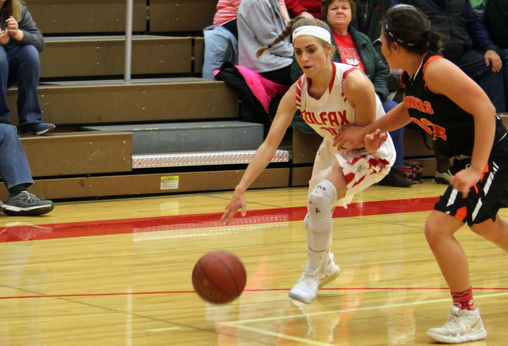 Elk Mound at Colfax girls basketball 12-5-19